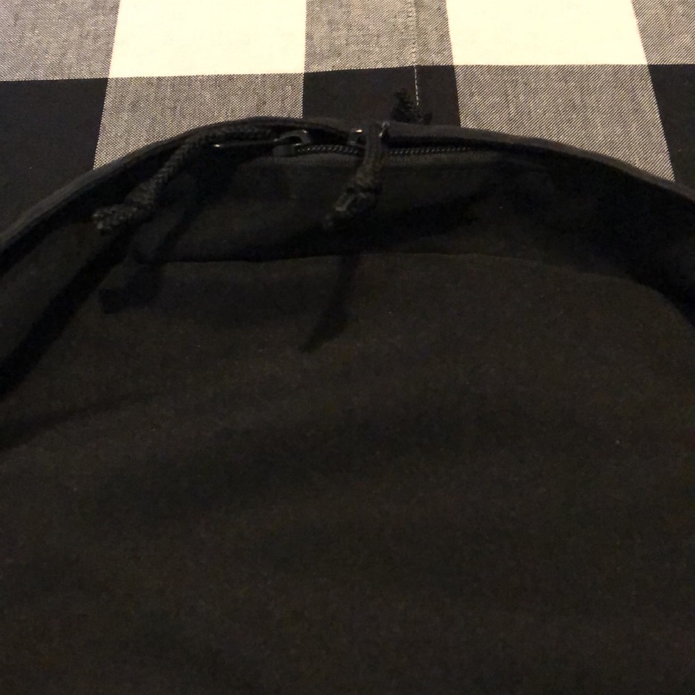 Uniqlo Black Travel Backpack Bookbag - Picture 3 of 16